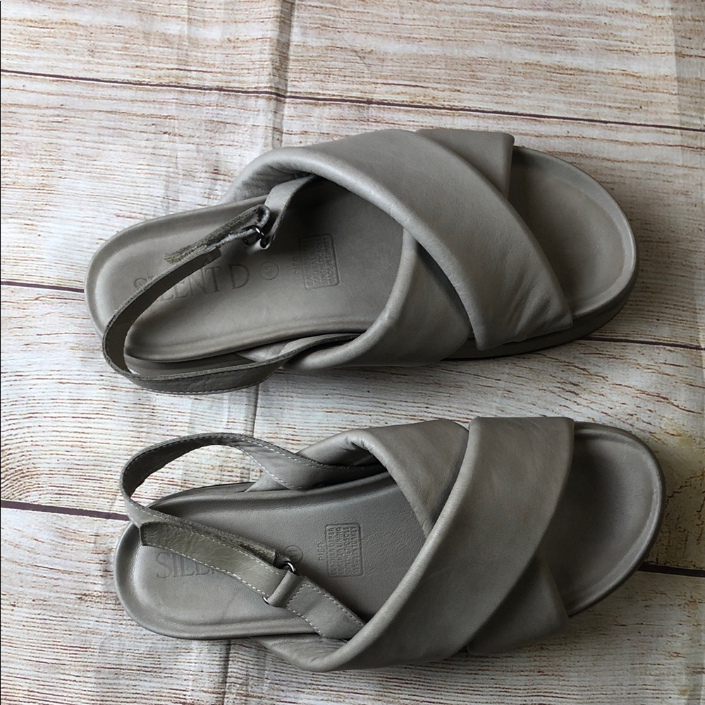 Neutral Gray Cross-Strap Platform Sandals - Picture 4 of 9
